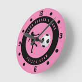 Benutzerdefinierter Pink und Black Girl's Soccer S Runde Wanduhr (Winkel)