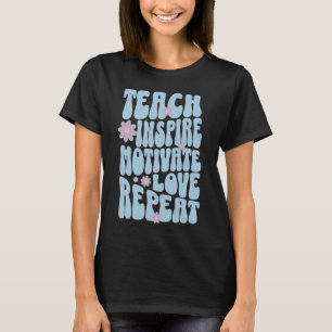 Benutzerdefinierter Retro Vintag Teach, inspirier. T-Shirt