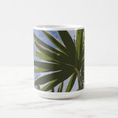 Benutzerdefinierter Sonniger Kaffee Tropical Yucca Kaffeetasse (Mittel)