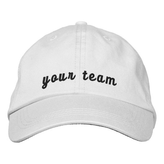 Benutzerdefinierter Teamname Minimalist Script  Bestickte Baseballkappe (Vorderseite)