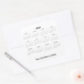 Benutzerdefinierter Text am unteren Monatskalender Quadratischer Aufkleber (Umschlag)