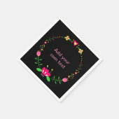 Benutzerdefinierter Text Blumenkranz auf Schwarz Serviette (Ecke)