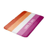 Benutzerdefinierter Text für LGBT-Regenbogen Lesbe Badematte (Schrägansicht)