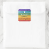 Benutzerdefinierter Text Holz-Textur Regenbogen Quadratischer Aufkleber (Tasche)