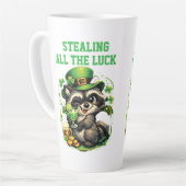 Benutzerdefinierter Text Lustiger Waschbär St. Pat Milchtasse (Linke Ecke)