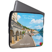 Benutzerdefinierter Text Montenegro Laptopschutzhülle (Vorne Rechts)