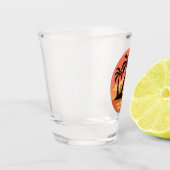 Benutzerdefinierter Text Tropeninsel Sonnenset Schnapsglas (Links)