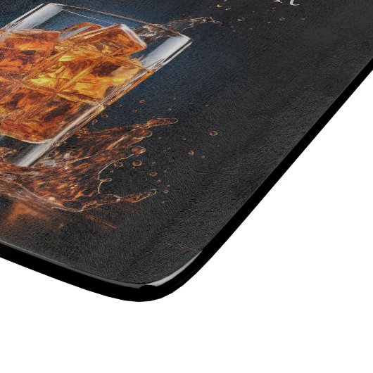 Benutzerdefinierter Text-Whiskey auf den Felsen Schneidebrett (Ecke)