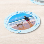 Benutzerdefinierter Textname für das Foto Papierfo Runder Pappuntersetzer (Angewinkelt)