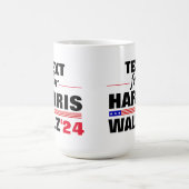 Benutzerdefinierter Textname für Harris Walz 2024  Kaffeetasse (Mittel)