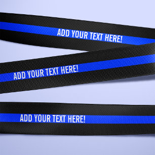 Benutzerdefinierter weißer Text mit dünner blauer  Satinband