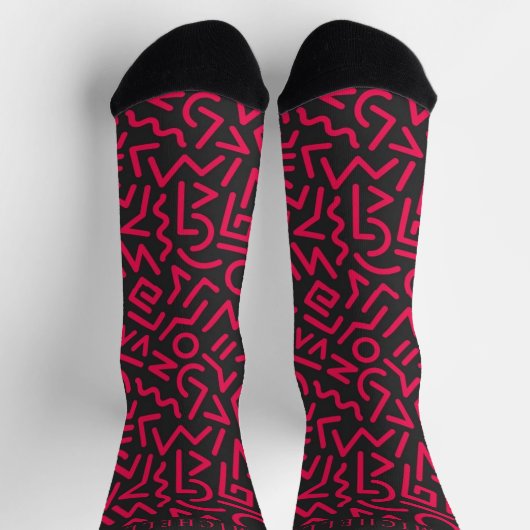 Benutzerdefiniertes Abstraktes Schwarz-Rosa-Muster Socken (Oben)