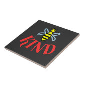 Benutzerdefiniertes Bee Kind Personalisiertes Gesc Fliese (Seite)