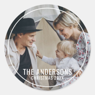 Benutzerdefiniertes Familienfoto mit Familienname Runder Aufkleber