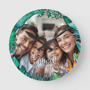 Benutzerdefiniertes Familienfoto Name Tropisches W Runde Wanduhr