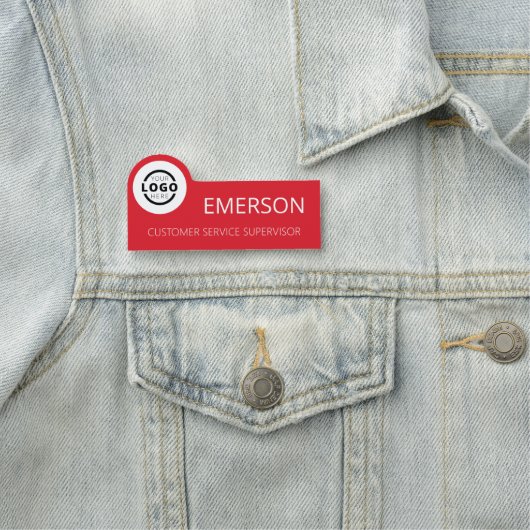 Benutzerdefiniertes Firmenlogo - Roter Mitarbeiter Namensschild (Beispiel)