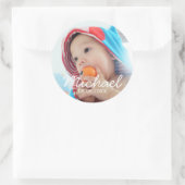 Benutzerdefiniertes Foto mit Name und Datum Runder Aufkleber (Tasche)