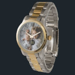 Benutzerdefiniertes Foto | Monogramm | römische Za Armbanduhr<br><div class="desc">Laden Sie Ihr Lieblings-Foto von Instagram, Ihrem Handy oder Ihrem Zuhause-Rechner auf diese benutzerdefinierte Uhr mit Ihrem Monogramm in einem schwarzen Rahmen, der in der Mitte zentriert ist. An den äußeren Rändern der Uhr sind hohe römische Ziffern in einem kühlen Stil.</div>