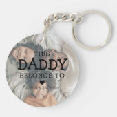 Benutzerdefiniertes Foto 'This Daddy gehört to' | Schlüsselanhänger (Rückseite)