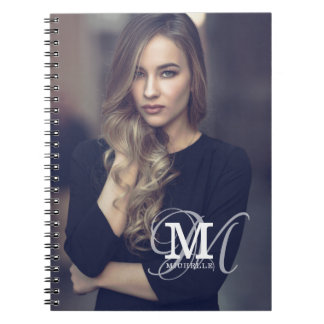 Benutzerdefiniertes Foto und Namenstyppografie Notizblock