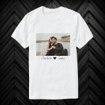 Benutzerdefiniertes Foto und Personalisierter Text T-Shirt<br><div class="desc">Maßgeschneiderte Personalisierte Foto- und Texttücher aus Ricaso - fügen Sie Ihr eigenes Foto,  Ihre Kunst und Ihren Text zu diesem anpassbaren Shirt hinzu</div>