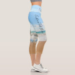 Benutzerdefiniertes Foto und Text - Eigenes Design Capri Leggings<br><div class="desc">Benutzerdefiniertes Foto und Text - Einzigartiges Design - Personalisierte Familie / Freunde oder Persönliches Geschenk - Hinzufügen von Text und Foto - Größe ändern und verschieben Sie Elemente mit dem Anpassungs-Tool !</div>