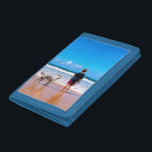 Benutzerdefiniertes Foto-Wallet-Geschenk mit Ihren Tri-fold Geldbeutel<br><div class="desc">Maßgeschneiderte Foto Dreifache Wallets - Ihr eigenes Design gestalten - Personalisierte Familie / Freunde / Haustiere oder persönliches Portemonnaie - Hinzufügen Ihres Fotos / Text / Name - Umgestalten und verschieben oder entfernen und hinzufügen / Text mit Anpassungstool ! Sie können dieses Design auf mehr als 1000 Zazzle-Produkte übertragen. Genießen...</div>