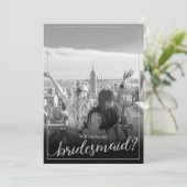 Benutzerdefiniertes Foto wird meine Bridesmaid sei Einladung (Stehend Vorderseite)
