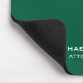 Benutzerdefiniertes grünes Monogramm, Name und Ber Mousepad (Ecke)