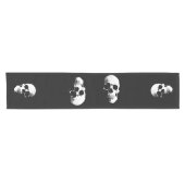 Benutzerdefiniertes Halloween-Party Skull Black & Kurzer Tischläufer (Horizontal)