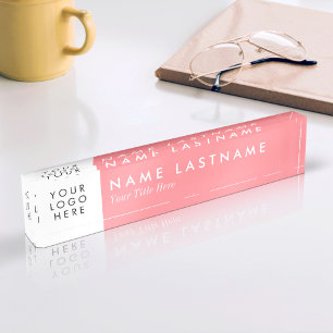 Benutzerdefiniertes Logo Light Pink Modern Namensplakette