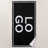 Benutzerdefiniertes Logo mit Rahmen auf schwarz Strandtuch (Vorderseite)