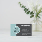 Benutzerdefiniertes Logo, moderne minimalistische  Visitenkarte (Stehend Vorderseite)