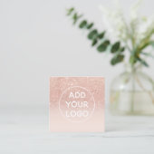 Benutzerdefiniertes Logo Moderne Rose Gold Glitzer Quadratische Visitenkarte (Stehend Vorderseite)