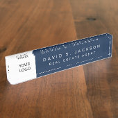 Benutzerdefiniertes Logo Navy Blue Elegant Berufli Namensplakette (Seite)