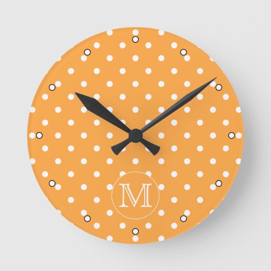 Benutzerdefiniertes Monogramm. Orange und White Po Runde Wanduhr (Vorderseite)