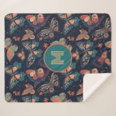 Benutzerdefiniertes Monogramm-Schmetterlingsmuster Sherpadecke (Vorderseite (Horizontal))