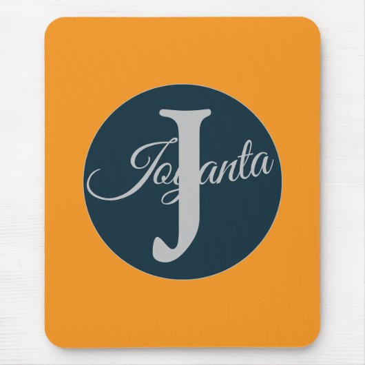 Benutzerdefiniertes orange graues blaues Monogramm Mousepad (Vorne)