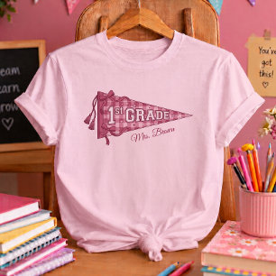 Benutzerdefiniertes Pennant für die 1. Klasse mit T-Shirt