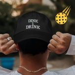 Benutzerdefiniertes Pickleball Dink Drink Geschenk Bestickte Baseballkappe<br><div class="desc">Kombinieren Sie die Liebe von Pickleball mit einer Touch Spaß mit diesem lustigen und kreativen "Dink & Drink"-Geschenk, perfekt für jeden Pickleball-Enthusiast. Egal, ob sie auf dem Hof sind und ihren Weg zum Sieg oder zum Entspannen mit einem Drink hinterher geniessen, dieses Produkt ist eine köstliche Art, ihre Leidenschaft für...</div>