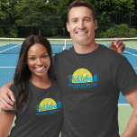Benutzerdefiniertes Pickleball-Shirt 3 Zeilen Benu T-Shirt<br><div class="desc">Stell dich mit diesem Shirt auf den Hof. Ideal für Turniere,  Clubs,  passende Shirts für Spieler oder alltägliches Spielen. Fügen Sie 3 Zeilen benutzerdefinierten Text hinzu - Namen,  Daten usw. oder löschen.</div>