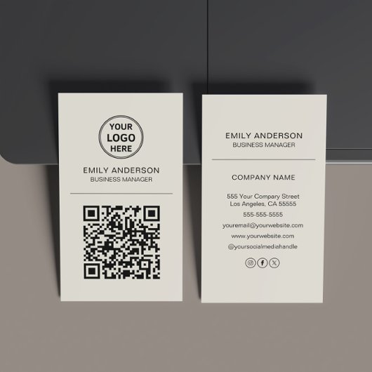 Benutzerdefiniertes QR-Code-Logo Minimal Beige Visitenkarte