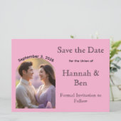 Benutzerdefiniertes rosa benutzerdefiniertes Foto Save The Date (Stehend Vorderseite)
