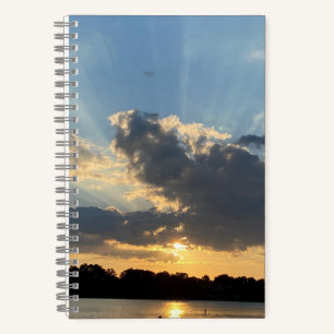 Benutzerdefiniertes Spiral Cloud Nine Notizbuch