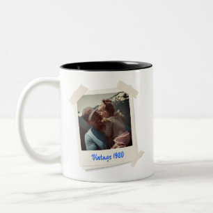 Benutzerdefiniertes Vintage-Foto- und Jahresgesche Zweifarbige Tasse