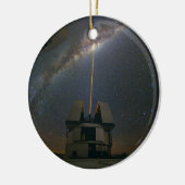 Beobachten der Milchstraße unter Verwendung des Keramik Ornament (Links)