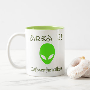 Bereich 51 Schauen wir sie Außerirdischen Zweifarbige Tasse