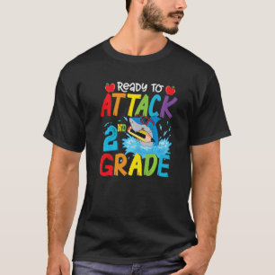 Bereit für den Angriff auf Jungen der zweiten Klas T-Shirt