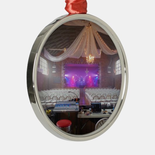 Bereit für ein Konzert Silbernes Ornament (Rechts)