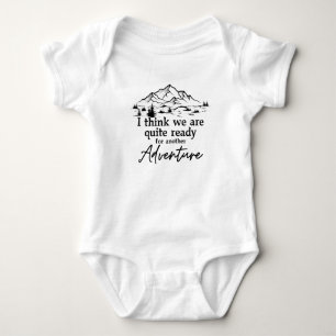 Bereit für ein weiteres Abenteuer Neue Baby Ankünd Strampler
